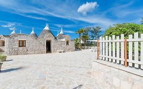 Trulli Colebè with Private pool